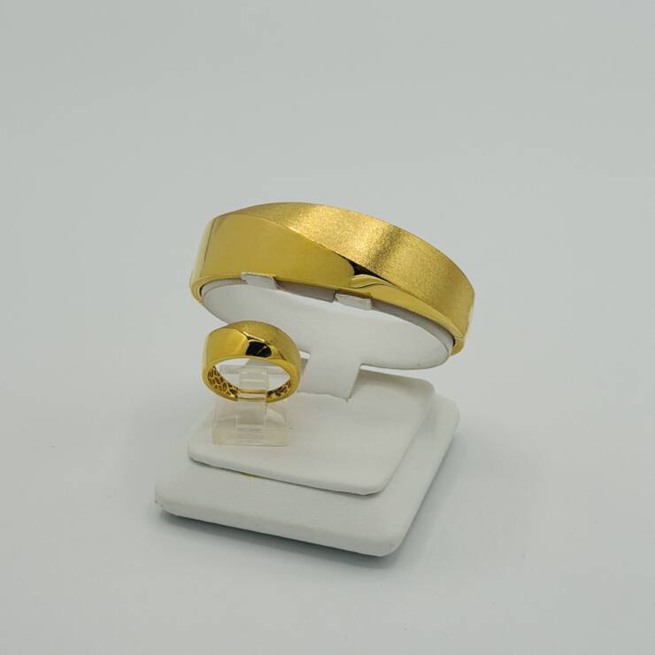 Hinged Bracelet